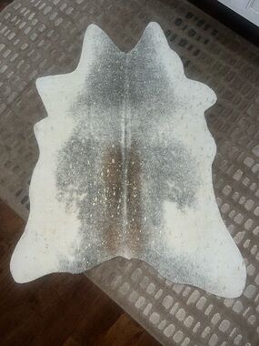 Metallic Speckled faux Cowhide Rug - White, Gray, Brown
